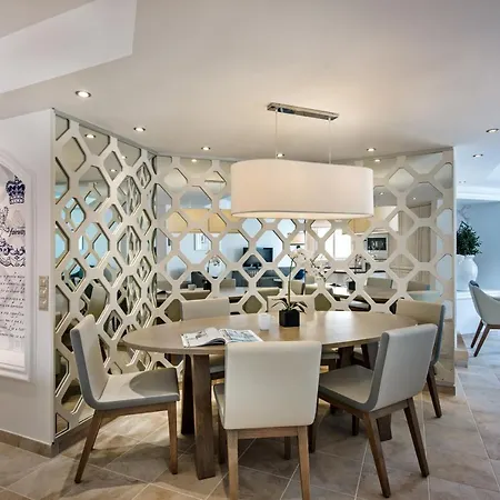 פארק נופש Four Seasons Fairways 4*