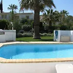 Four Seasons Fairways Parque de vacaciones 4*